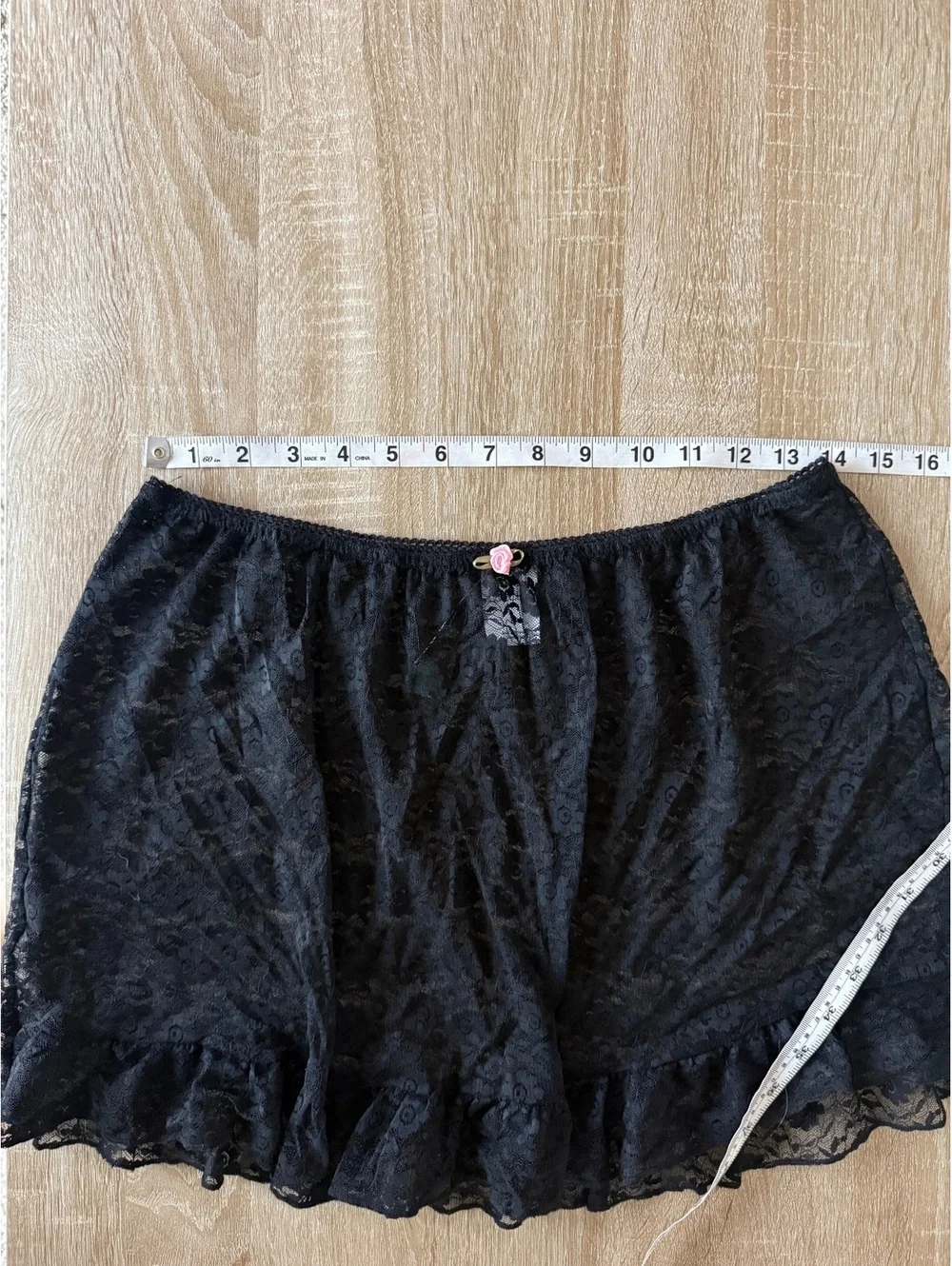 Wild Fable Black Sheer Ruffle Hem Mini Lace Skirt Swim Cover Up Stretchy Rosette